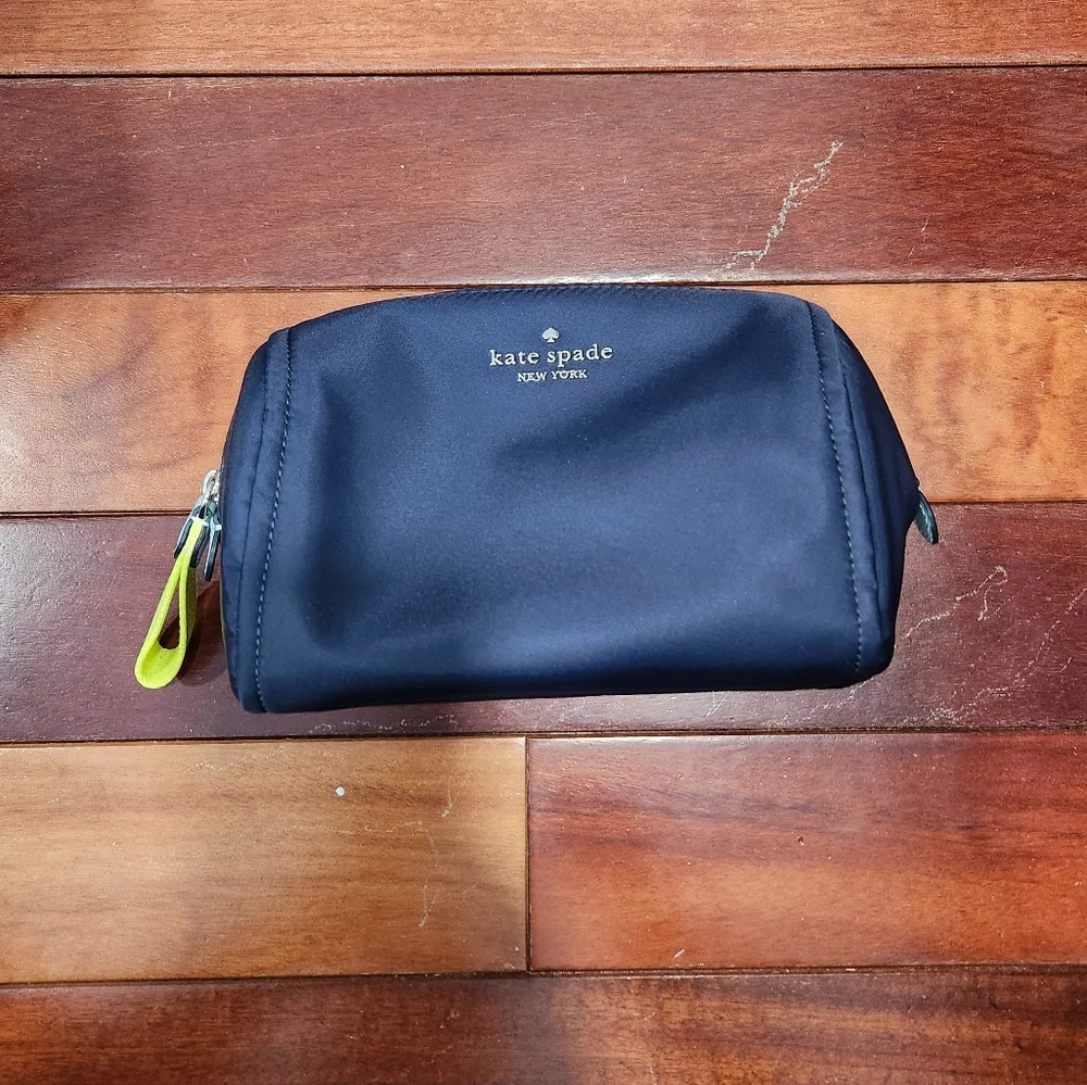 NWOTs Kate Spade Chelsea Colorblock Medium Cosmetic Case in Blazer Blue